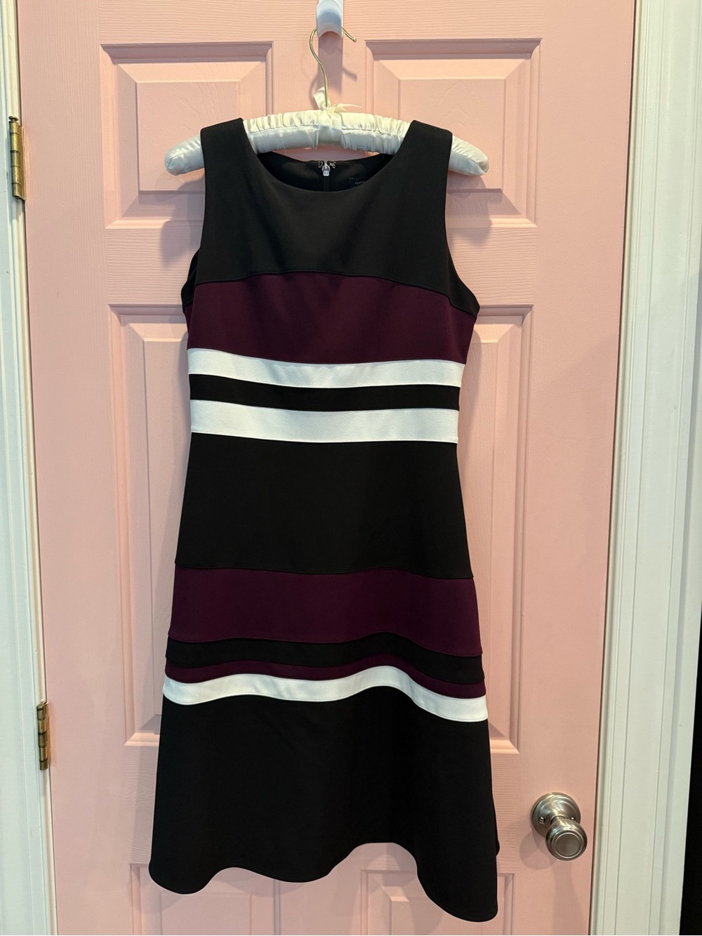 🦋Tommy Hilfiger Black Midi Dress with Plum and White Stripes size 4 EUC